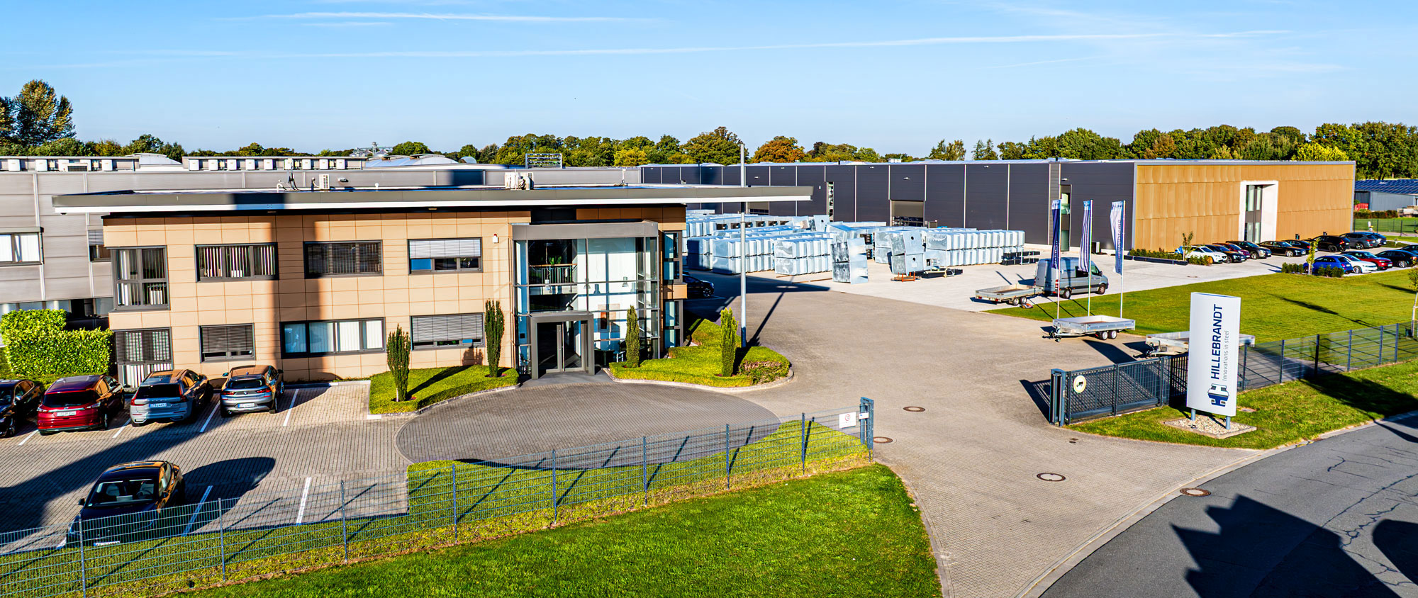 Hillebrandt GmbH Greven - Firmengebäude und neue Halle